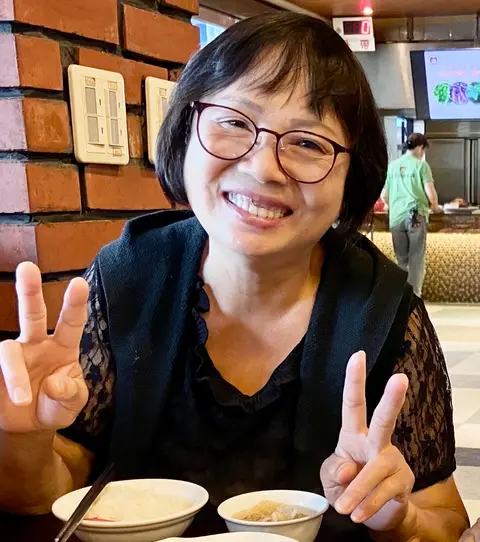 Host A-E Jie